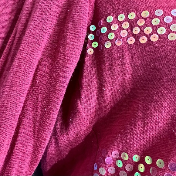 Lightweight Limited LS tee with iridescent sequined bands, M. - Picture 5 of 9